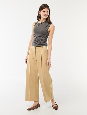 T-shirt elástico liso assimétrico