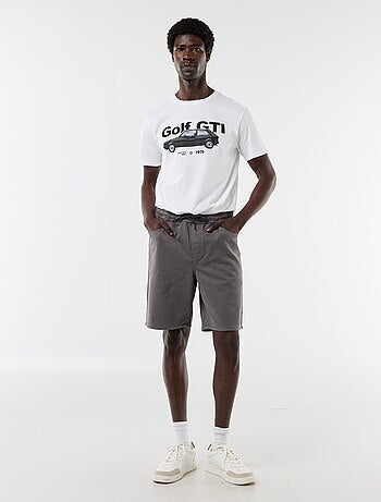 T-shirt em homenagem ao 'Golf GTI' da 'Volkswagen'