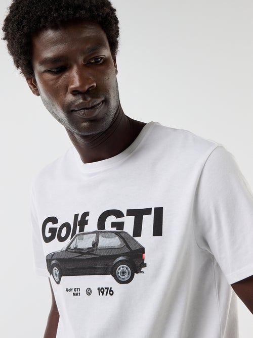 T-shirt em homenagem ao 'Golf GTI' da 'Volkswagen' - Kiabi