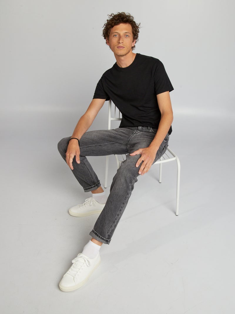 T-shirt em jacquard com gola redonda Preto - Kiabi