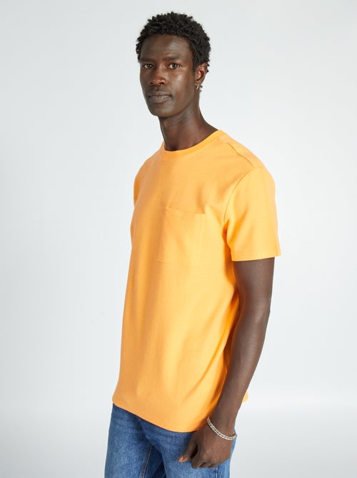 T-shirt em jacquard lisa às riscas - Kiabi
