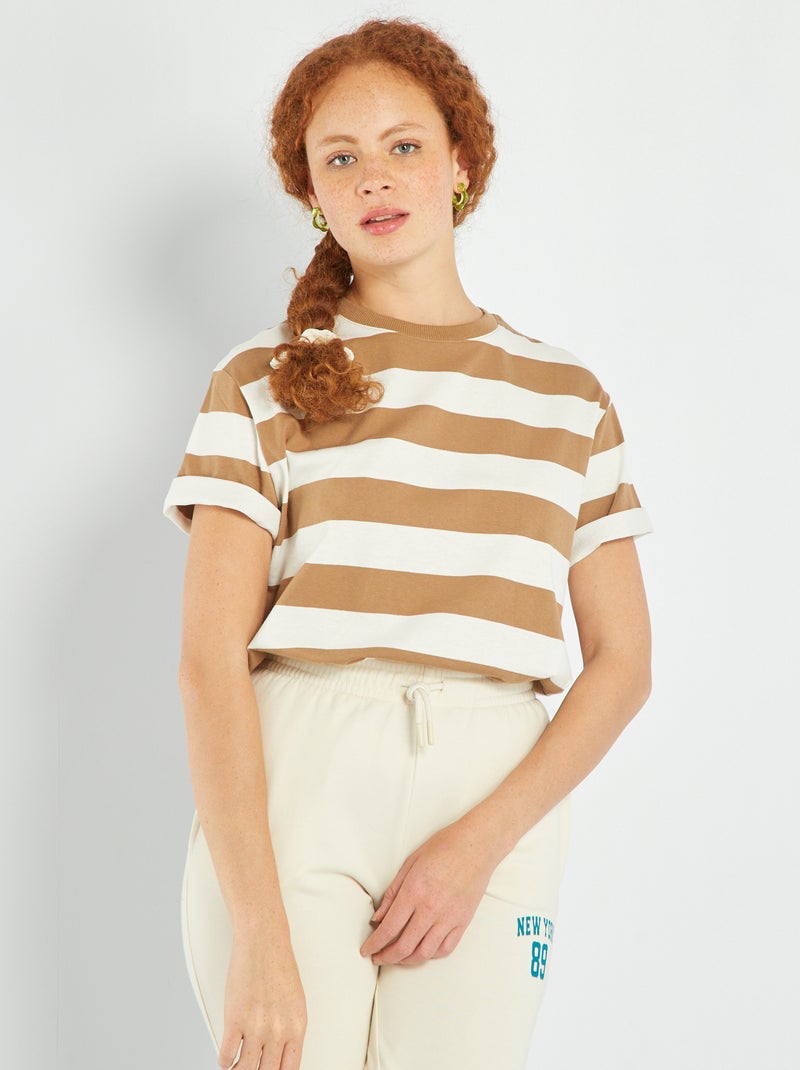 T-shirt em jersey às riscas CASTANHO - Kiabi
