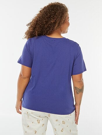 T-shirt em jersey com bordado na base
