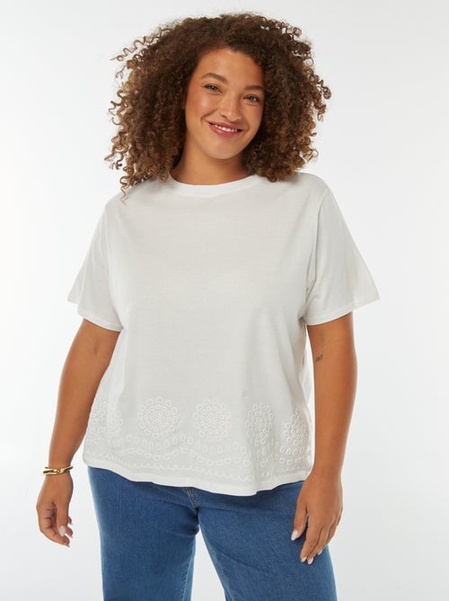T-shirt em jersey com bordado na base - Kiabi