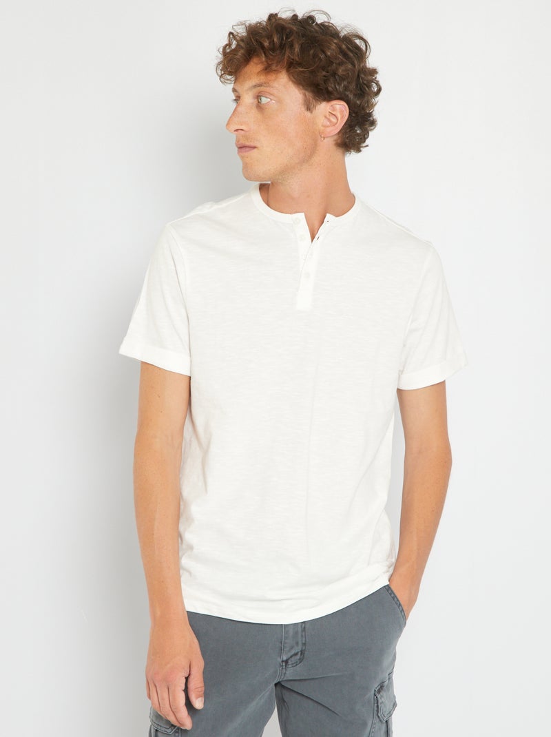 T-shirt em jersey com gola tunisina Branco - Kiabi