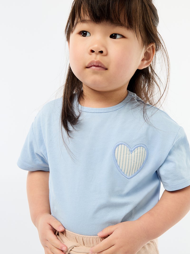 T-shirt em jersey de algodão com patch de coração Azul - Kiabi