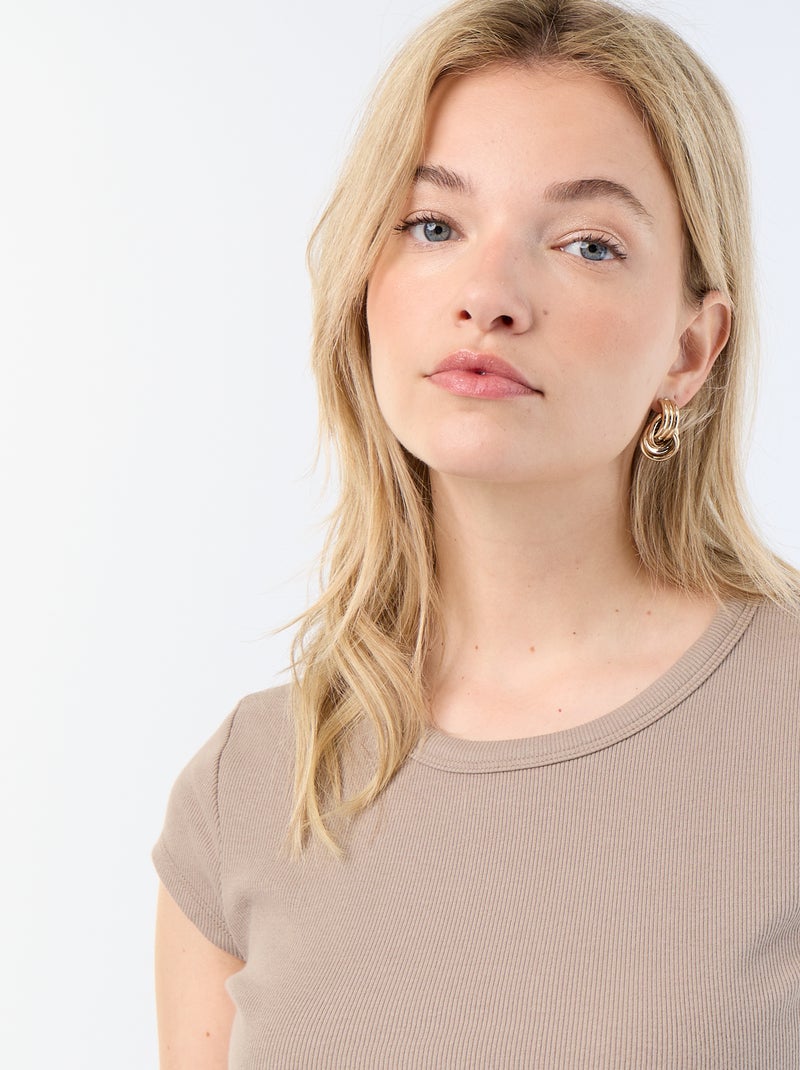 T-shirt em jersey de mangas curtas com textura canelada Bege - Kiabi