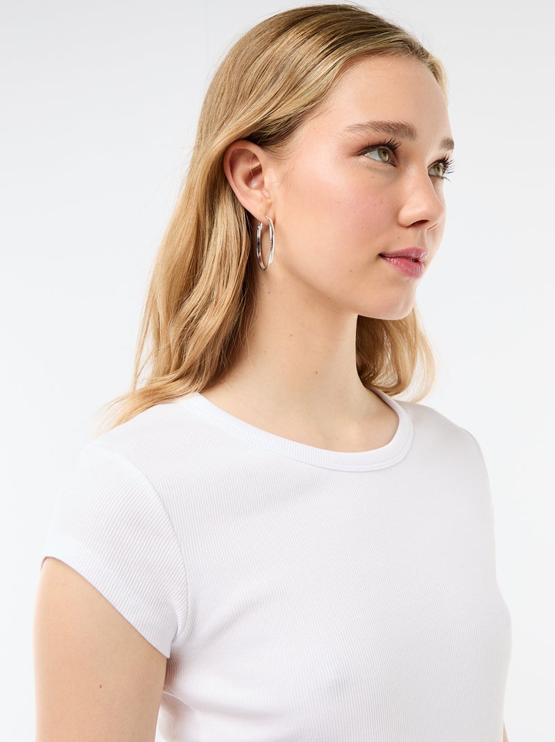 T-shirt em jersey de mangas curtas com textura canelada Branco - Kiabi