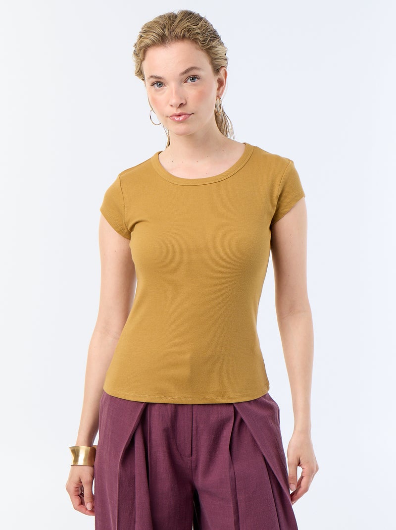 T-shirt em jersey de mangas curtas com textura canelada Mostarda - Kiabi