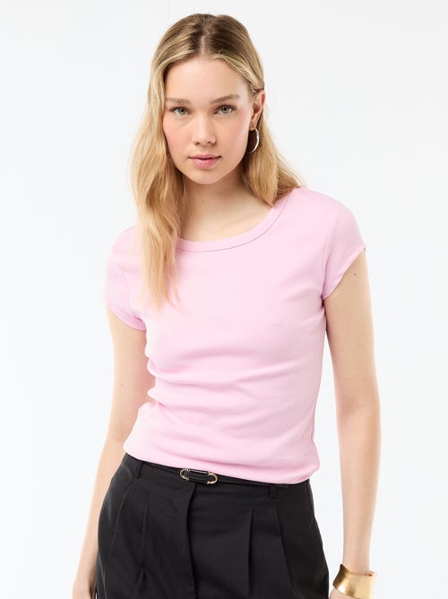 T-shirt em jersey de mangas curtas com textura canelada - Kiabi T-shirt em jersey de mangas curtas com textura canelada - Kiabi
