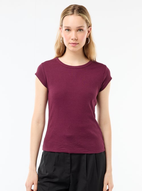 T-shirt em jersey de mangas curtas com textura canelada - Kiabi T-shirt em jersey de mangas curtas com textura canelada - Kiabi
