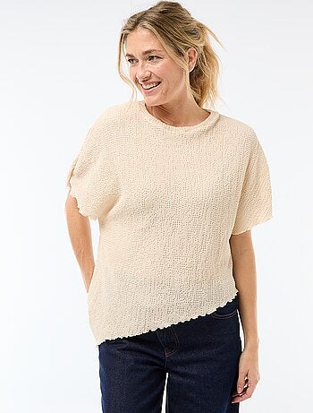 T-shirt em malha com base assimétrica