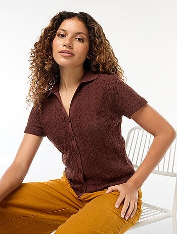 T-shirt em malha croché com colarinho de polo