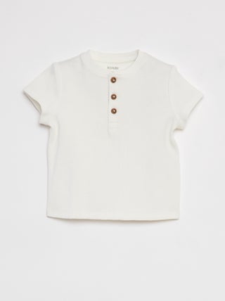 T-shirt em malha gofrada