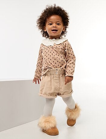 T-shirt em malha piqué com gola bordada