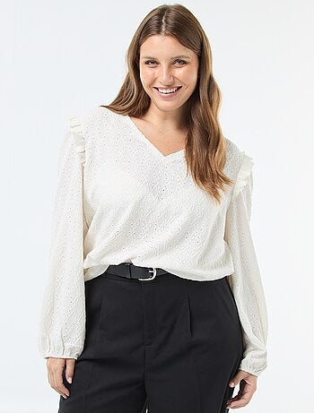 T-shirt em malha rendada com ombros com folhos