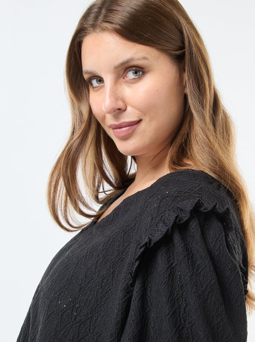 T-shirt em malha rendada com ombros com folhos - Kiabi