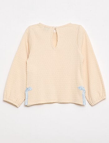 T-shirt em malha rib com nós fantasia