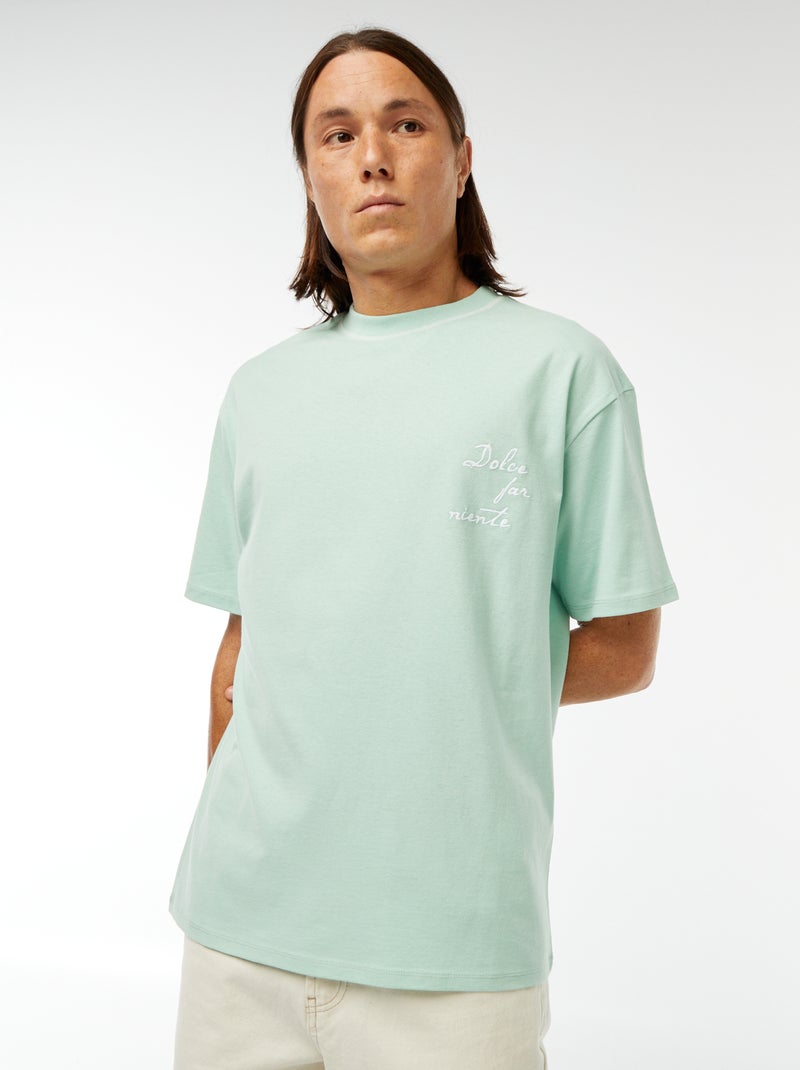 T-shirt estampada com bordado frontal e estampado atrás Verde - Kiabi