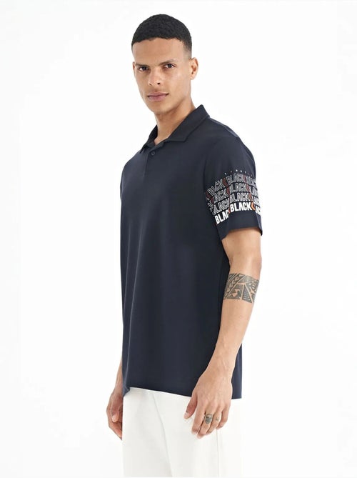 T-shirt estampada com gola polo tommy - Kiabi T-shirt estampada com gola polo tommy - Kiabi