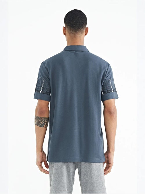 T-shirt estampada com gola polo tommy - Kiabi T-shirt estampada com gola polo tommy - Kiabi