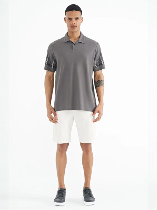 T-shirt estampada com gola polo tommy - Kiabi T-shirt estampada com gola polo tommy - Kiabi