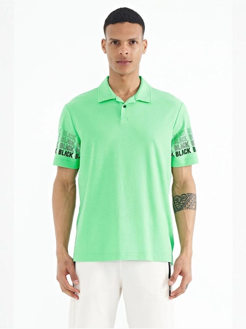 T-shirt estampada com gola polo tommy - Kiabi T-shirt estampada com gola polo tommy - Kiabi