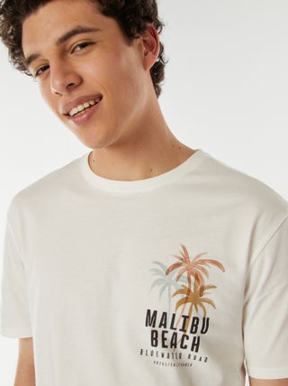 T-shirt estampada com mensagem
