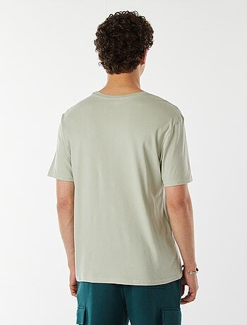 T-shirt estampada com mensagem