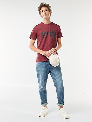 T-shirt estampada de manga curta e gola redonda