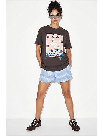 T-shirt estampada relaxed fit com gola redonda lucci