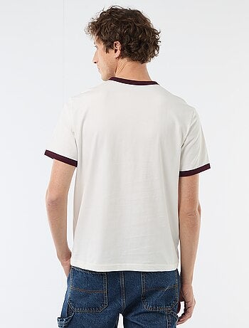 T-shirt estampado com debrum contrastante