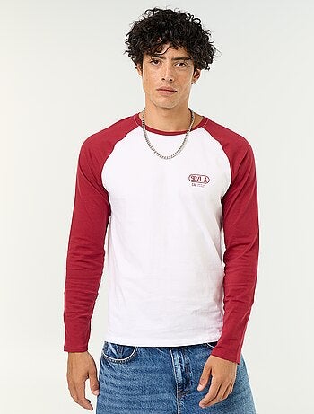 T-shirt estampado com mangas raglan compridas