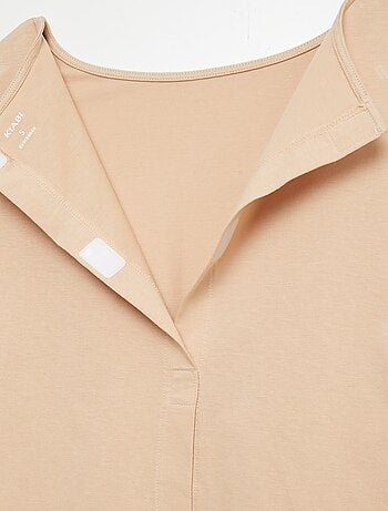 T-shirt estampado com mensagem - coleção fácil de vestir