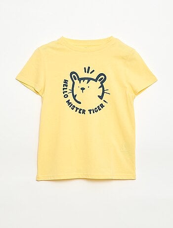 T-shirt estampado com mensagem