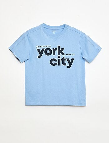 T-shirt estampado com mensagem