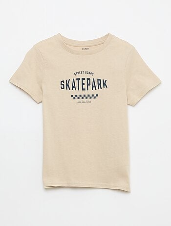 T-shirt estampado com mensagem