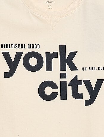 T-shirt estampado com mensagem