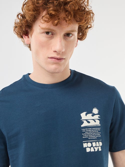 T-shirt estampado com padrão localizado em algodão liso - Kiabi