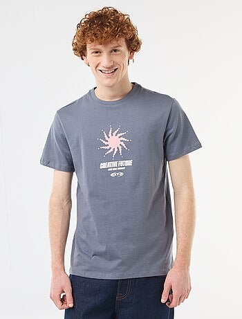 T-shirt estampado com padrão localizado em algodão liso