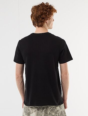 T-shirt estampado com padrão localizado em algodão liso