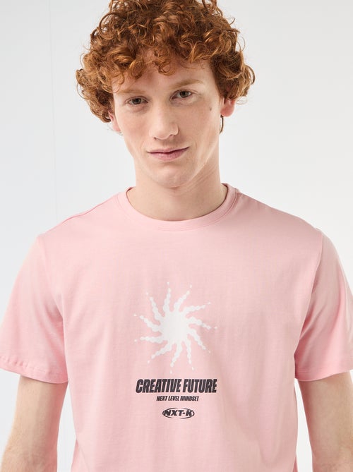 T-shirt estampado com padrão localizado em algodão liso - Kiabi