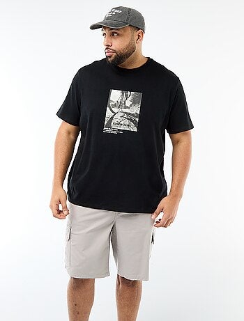 T-shirt estampado de manga curta e gola redonda