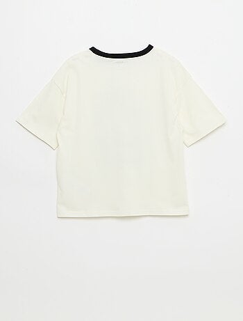 T-shirt estampado divertido de mangas curtas com debruns contrastantes