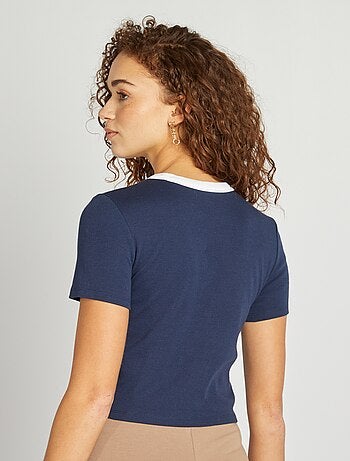 T-shirt estilo campus