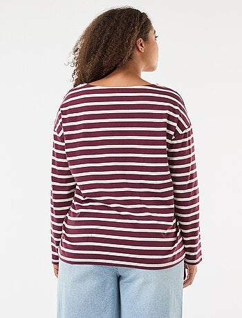 T-shirt estilo marinheiro oversize