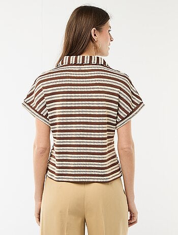 T-shirt estilo polo colorido
