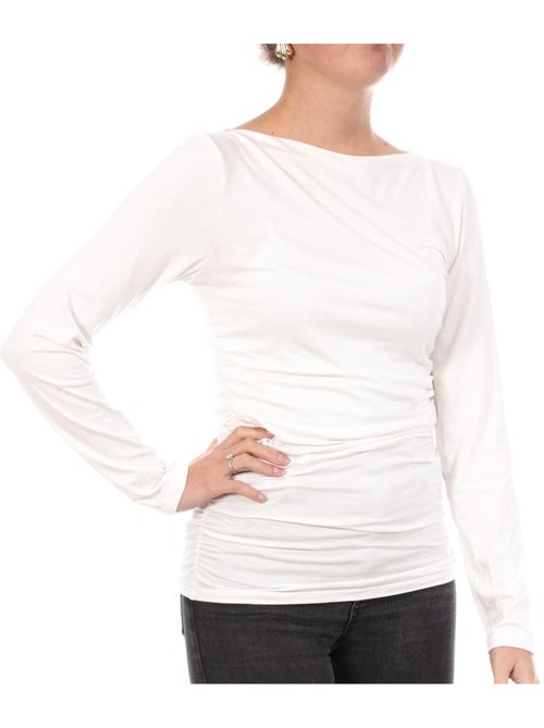 T-Shirt Feminina Branca Vero Moda Saanvi - Kiabi T-Shirt Feminina Branca Vero Moda Saanvi - Kiabi