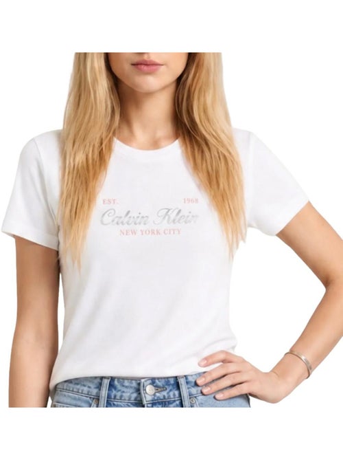 T-shirt feminina calvin klein jeans classic script branca - Kiabi