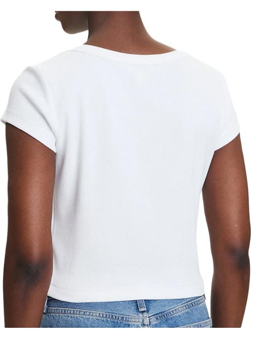 T-Shirt Feminina Calvin Klein Label 2x2 Branco - Kiabi T-Shirt Feminina Calvin Klein Label 2x2 Branco - Kiabi